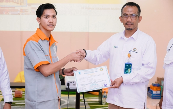 PT PIM Membantu Peralatan Teknisi AC   Bagi Pemuda Lingkungan Lulusan Program (DUDI)  Bidang Teknisi AC Kerjasama dengan BLK Banda Aceh